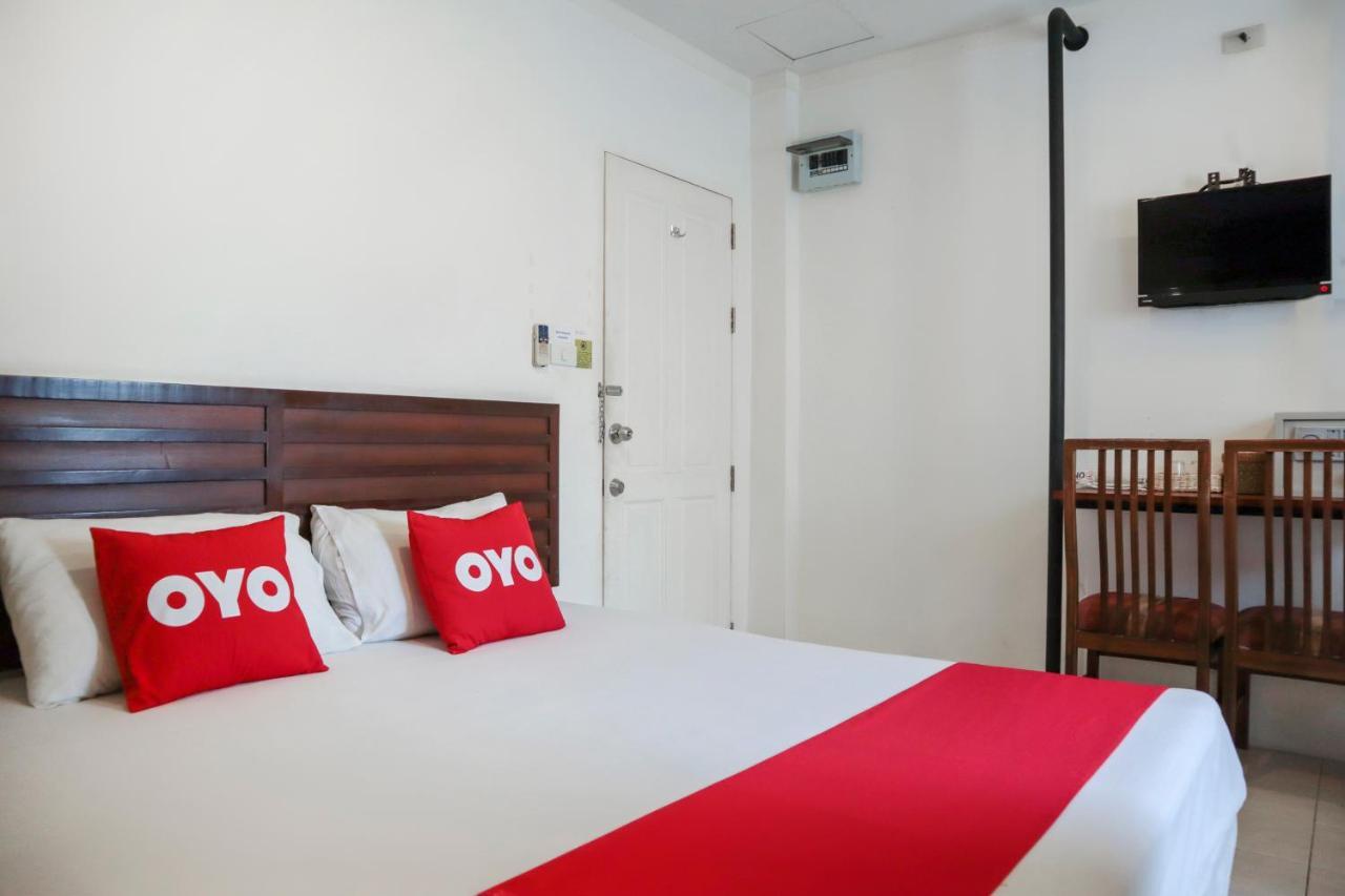 Oyo 1032 Beds Patong Hotel Phuket Exterior photo